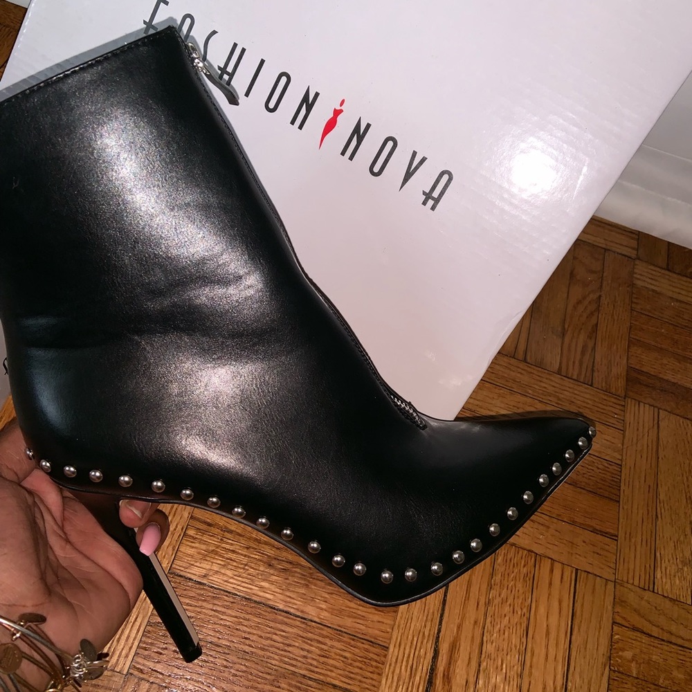 Fashion nova heels
